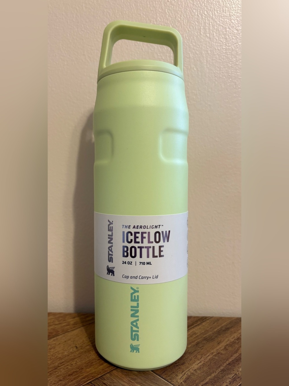 Stanley 24oz IceFlow Aerolight Bottle